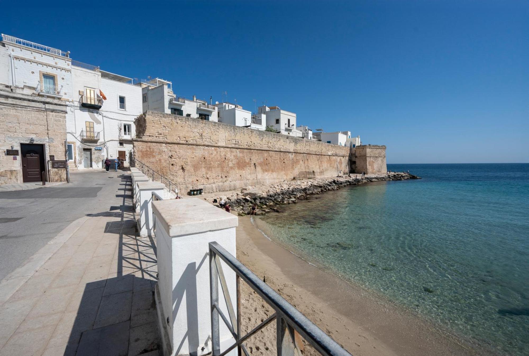 Heart Of Monopoli Apartments Near The Sea Zewnętrze zdjęcie